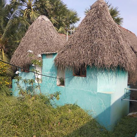 Ssaam Cottages Auroville Esterno foto