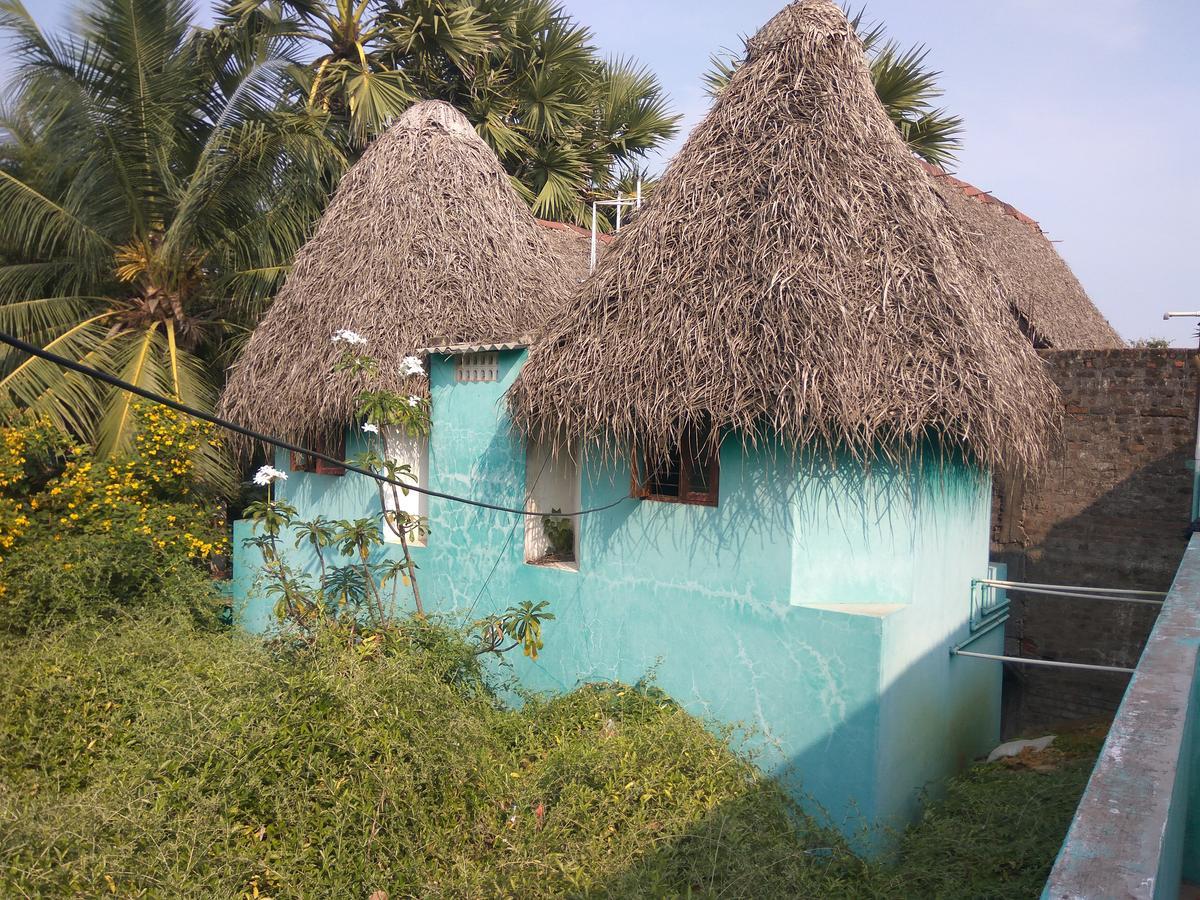 Ssaam Cottages Auroville Esterno foto